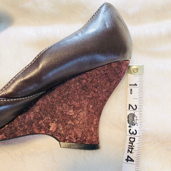 Kenneth Cole Reaction Women’s Peep Toe Wedge Sandals - Picture 7 of 8